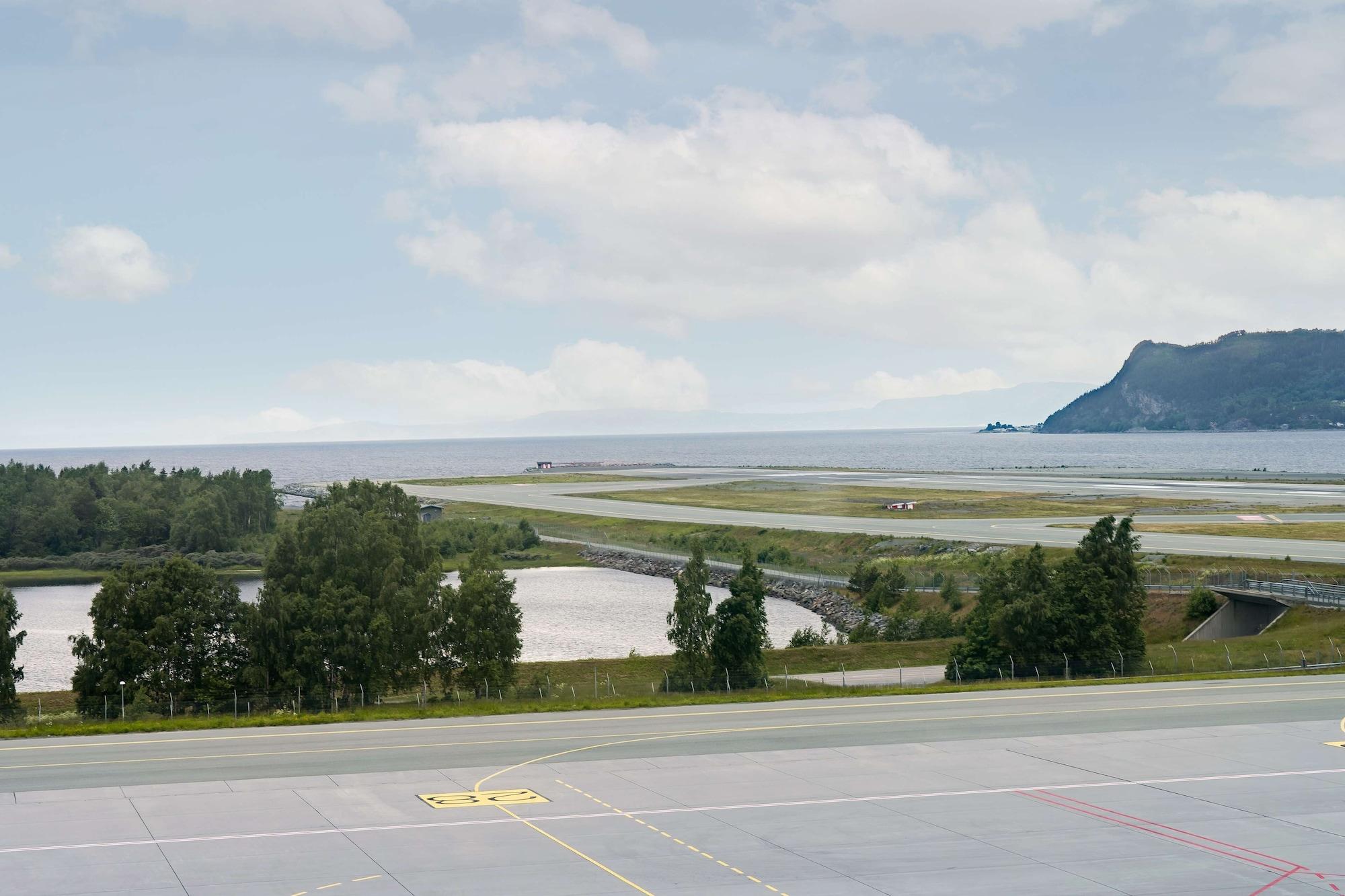 Radisson Blu Hotel, Trondheim Airport Stjordal Bagian luar foto